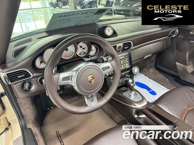 PORSCHE 911 Turbo Cabriolet 2010 — photo 8 sur 23