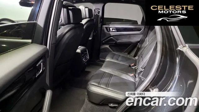 PORSCHE Cayenne (PO536) 3.0 2023 — photo 11 sur 20