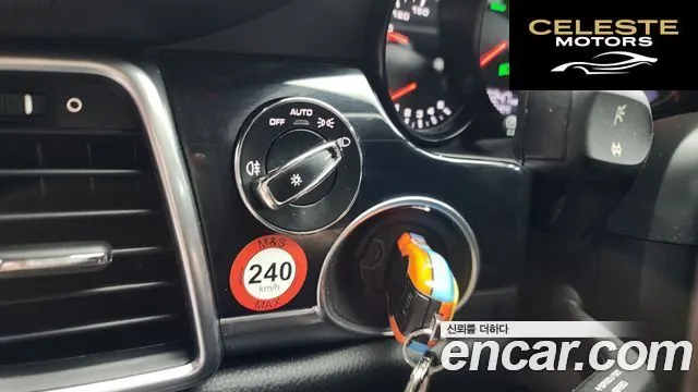 PORSCHE Panamera 3.0 2014 — photo 17 sur 20