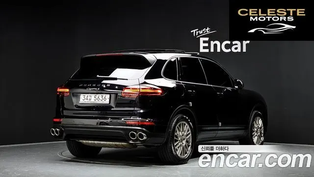 PORSCHE Cayenne 4.2 S 2015 — photo 2 sur 20