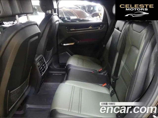 PORSCHE Cayenne (PO536) 3.0 Coupé 2024 — photo 15 sur 20