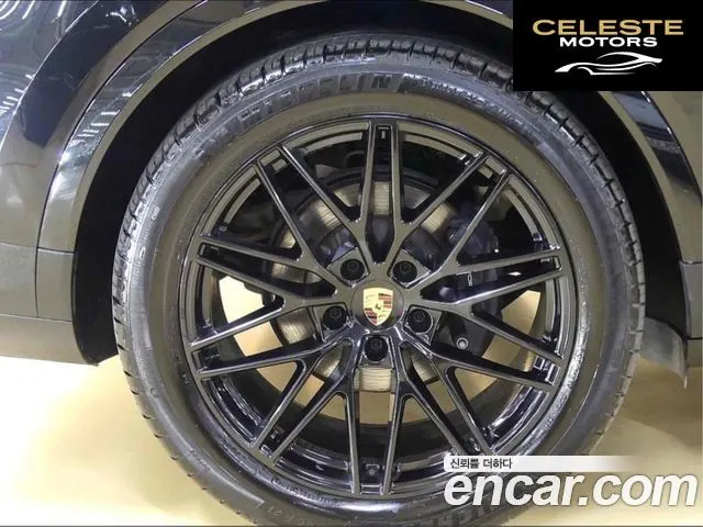 PORSCHE Cayenne (PO536) 3.0 Coupé 2024 — photo 9 sur 20