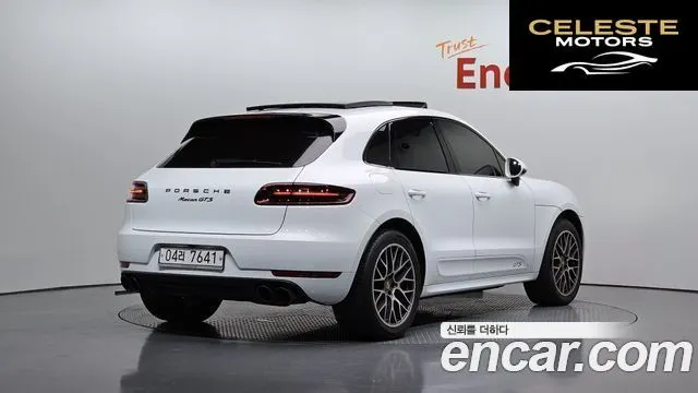 PORSCHE Macan 3.0 GTS 2018 — photo 2 sur 26