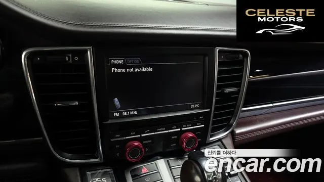 PORSCHE Panamera 3.0 2012 — photo 15 sur 20