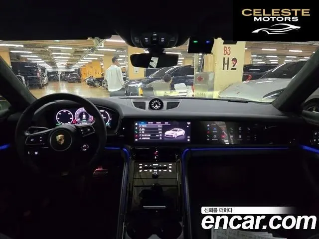 PORSCHE Panamera (976) 2.9 AWD E-High 2025 — photo 13 sur 21