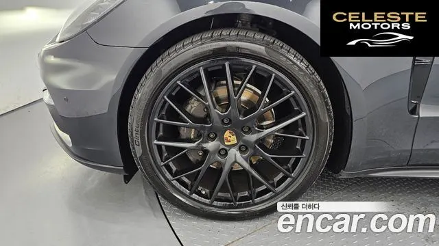 PORSCHE Panamera (971) 3.0 AWD 2018 — photo 5 sur 20