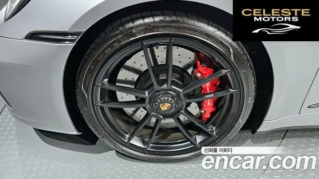 PORSCHE 911 (992) Targa 4 GTS 2024 — photo 5 sur 20