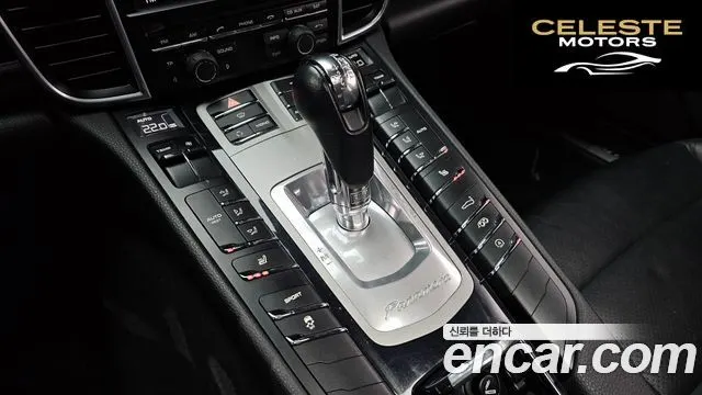PORSCHE Panamera 3.6 2WD 2011 — photo 9 sur 20