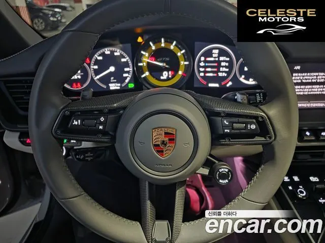 PORSCHE 911 (992) Carrera 4 GTS Cabriolet 2023 — photo 14 sur 26
