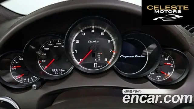 PORSCHE Cayenne 4.8 Turbo 2011 — photo 8 sur 26