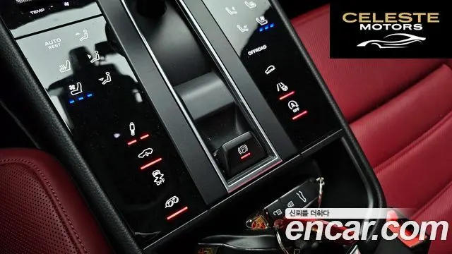 PORSCHE Macan 2.9 GTS 2022 — photo 17 sur 20