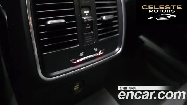 PORSCHE Macan 3.0 GTS 2018 — photo 18 sur 20
