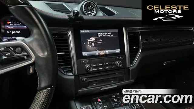 PORSCHE Macan 3.0 GTS 2018 — photo 14 sur 20