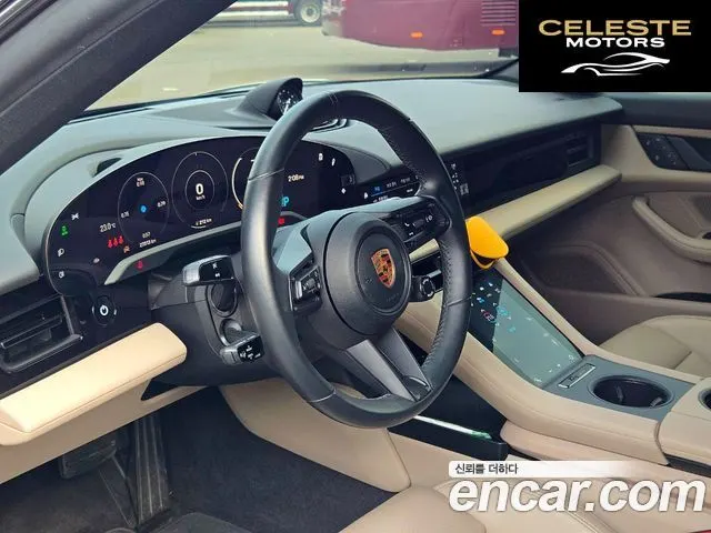 PORSCHE Taycan 2022 — photo 14 sur 26