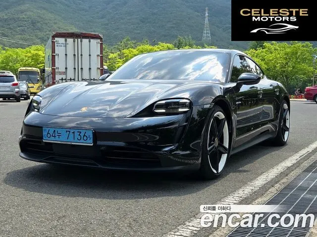 PORSCHE Taycan 2022 — photo 24 sur 26