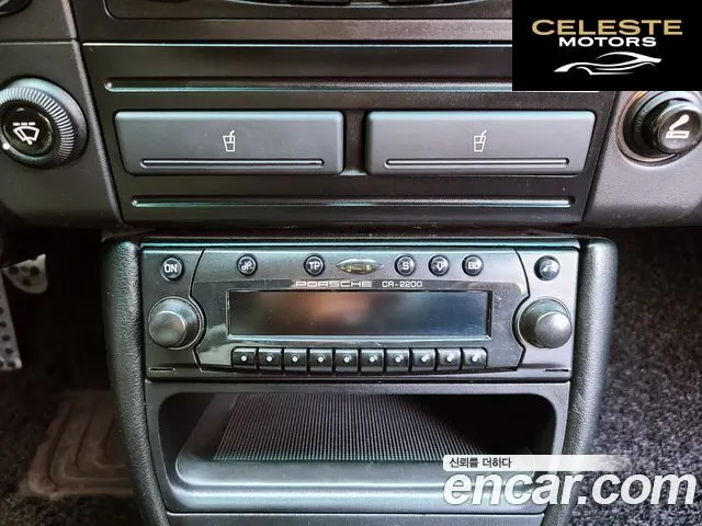 PORSCHE 911 Carrera 4 2001 — photo 10 sur 26