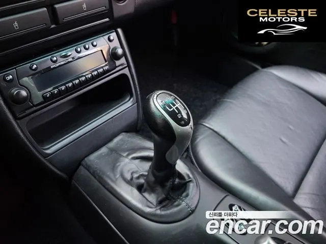 PORSCHE 911 Carrera 4 2001 — photo 11 sur 26