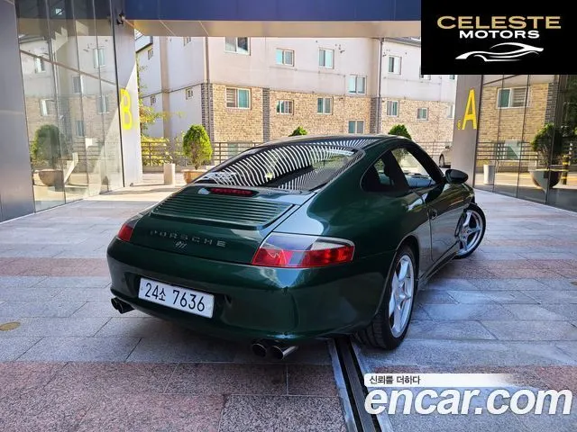 PORSCHE 911 Carrera 4 2001 — photo 3 sur 26