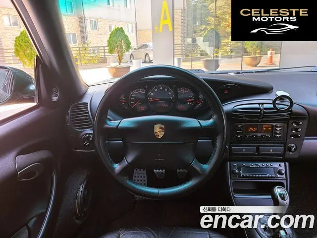 PORSCHE 911 Carrera 4 2001 — photo 6 sur 26