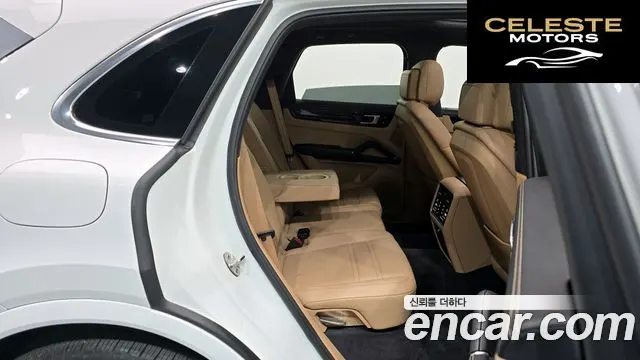 PORSCHE Cayenne (PO536) 3.0 E-High 2020 — photo 12 sur 26