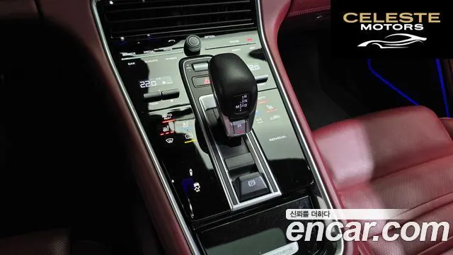 PORSCHE Panamera (971) 2.9 AWD E-High 2018 — photo 9 sur 20