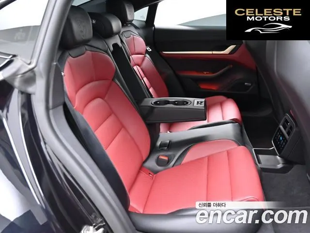PORSCHE Taycan Turbo 2025 — photo 12 sur 26