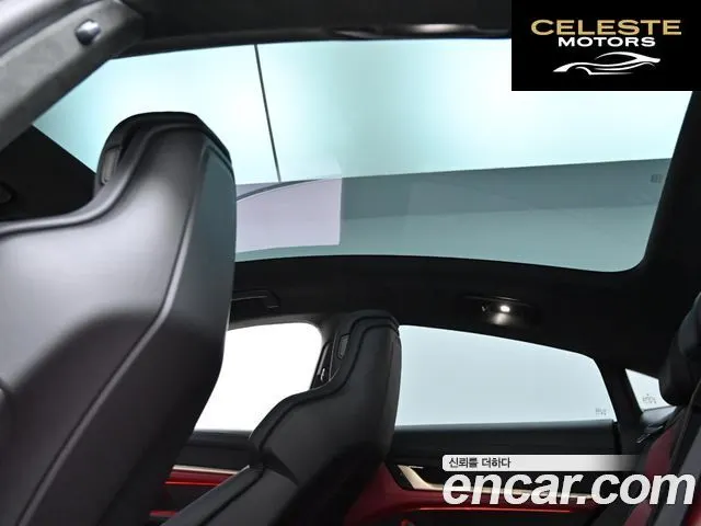PORSCHE Taycan Turbo 2025 — photo 19 sur 26