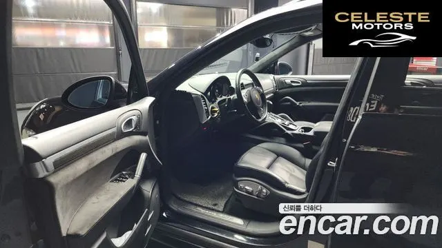 PORSCHE Cayenne 4.8 GTS 2013 — photo 10 sur 20