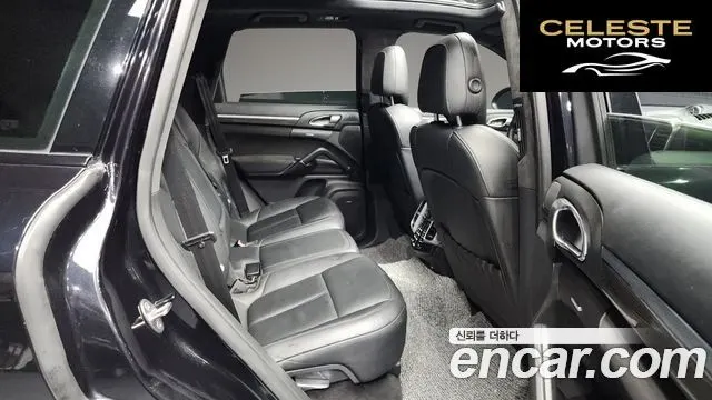 PORSCHE Cayenne 4.8 GTS 2013 — photo 12 sur 20