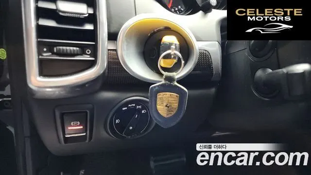 PORSCHE Cayenne 4.8 GTS 2013 — photo 16 sur 20