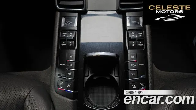 PORSCHE Panamera 3.6 AWD 2015 — photo 18 sur 20