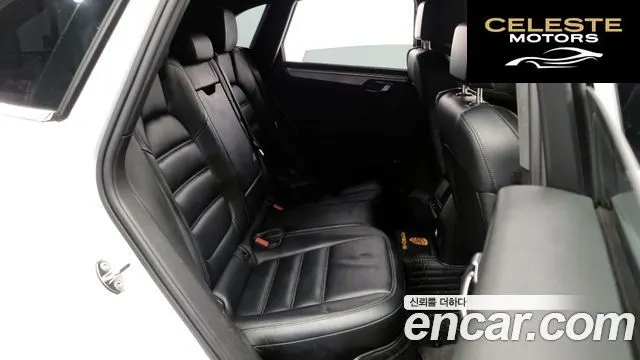 PORSCHE Macan 3.6 Turbo 2015 — photo 12 sur 26