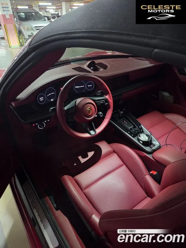 PORSCHE 911 (992) Carrera 4 Cabriolet 2024 — photo 5 sur 11