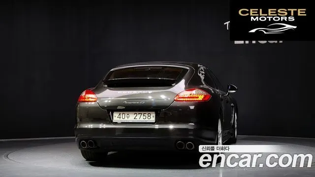 PORSCHE Panamera 4.8 4S 2010 — photo 4 sur 20