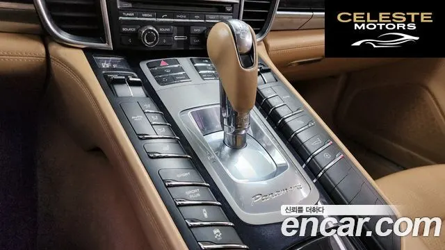 PORSCHE Panamera 4.8 4S 2010 — photo 9 sur 20