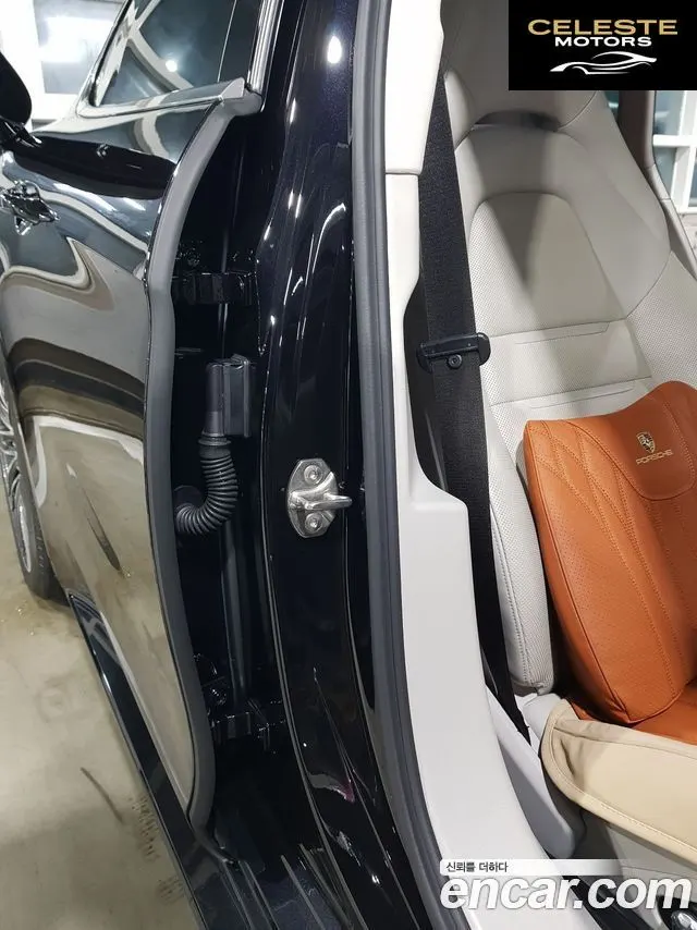 PORSCHE Panamera (971) 2.9 AWD E-High 2020 — photo 16 sur 20