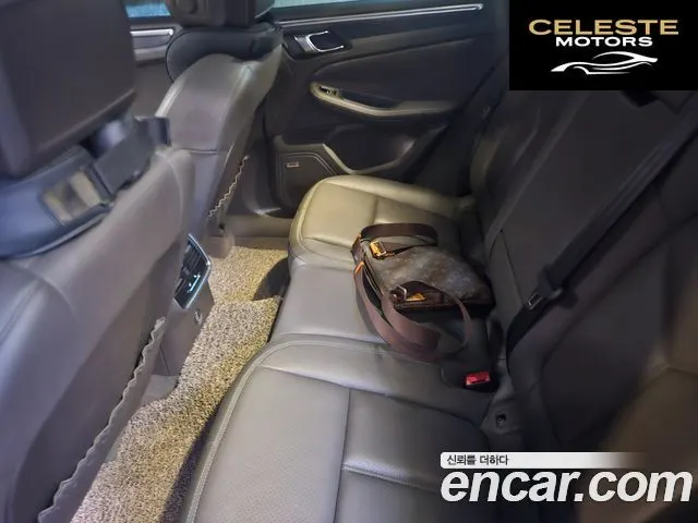 PORSCHE Macan 2.0 2019 — photo 9 sur 15