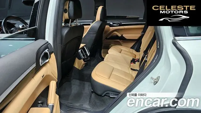 PORSCHE Cayenne 3.0 2016 — photo 12 sur 20