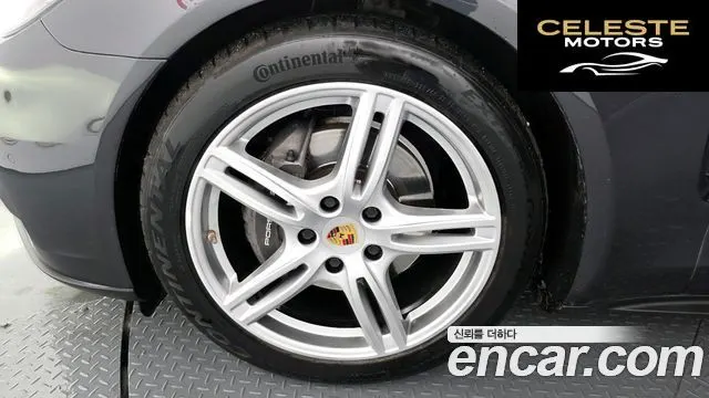 PORSCHE Panamera (971) 3.0 AWD 2018 — photo 5 sur 20
