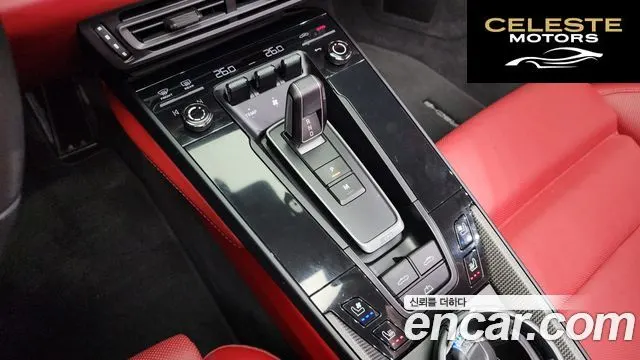 PORSCHE 911 (992) Carrera 4 GTS Cabriolet 2022 — photo 9 sur 20