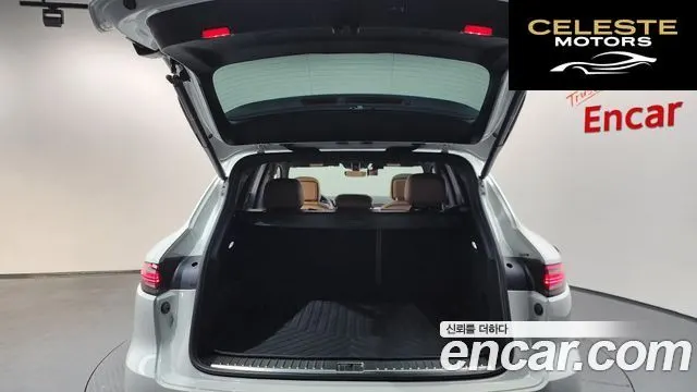 PORSCHE Cayenne (PO536) 3.0 2019 — photo 18 sur 24