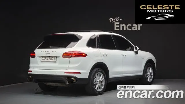 PORSCHE Cayenne 3.0 2016 — photo 2 sur 20
