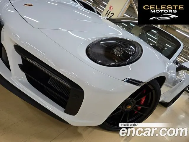 PORSCHE 911 (992) Carrera 4 GTS Cabriolet 2023 — photo 18 sur 26