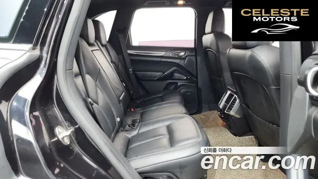 PORSCHE Cayenne 3.0 2015 — photo 12 sur 20