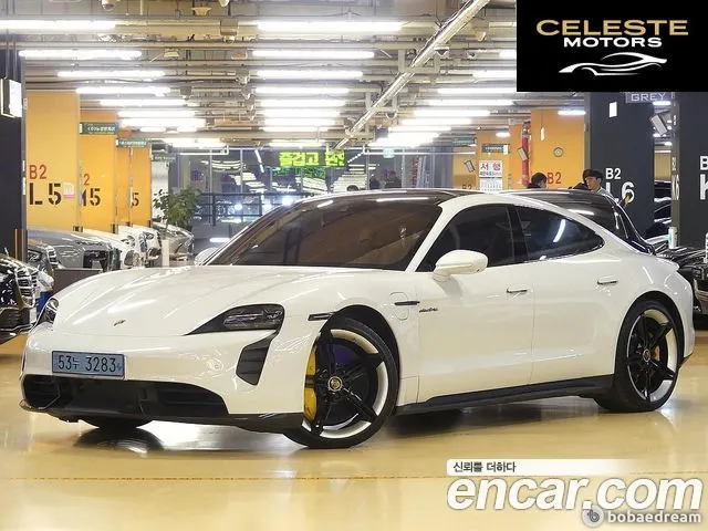 PORSCHE Taycan Turbo S 2021 — photo 21 sur 26