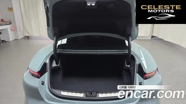 PORSCHE Taycan 4S 2025 — photo 20 sur 20