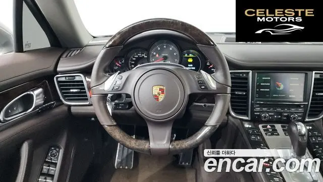 PORSCHE Panamera 3.0 4S 2014 — photo 13 sur 20
