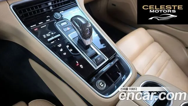 PORSCHE Panamera (971) 3.0 AWD 2018 — photo 9 sur 20