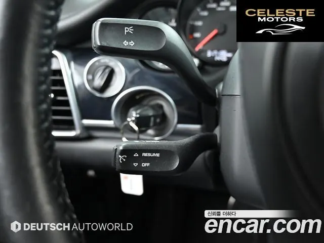 PORSCHE Panamera 3.0 2012 — photo 18 sur 26