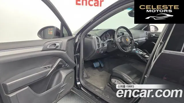 PORSCHE Cayenne 4.8 Turbo 2011 — photo 10 sur 20